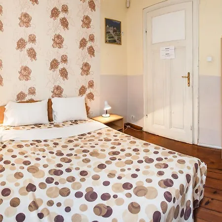 Ivani Guestrooms Guest house *